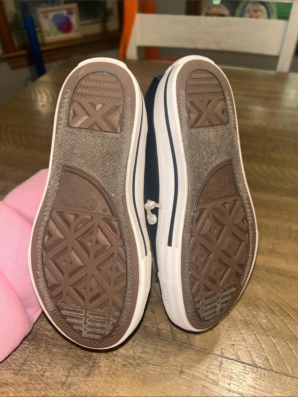 Converse Kids Black and White Low Top Sneakers size 11